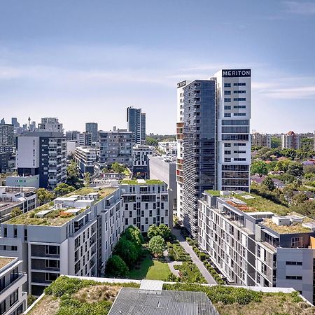 Meriton Suites Zetland Сидни Екстериор снимка Green Square, 2015