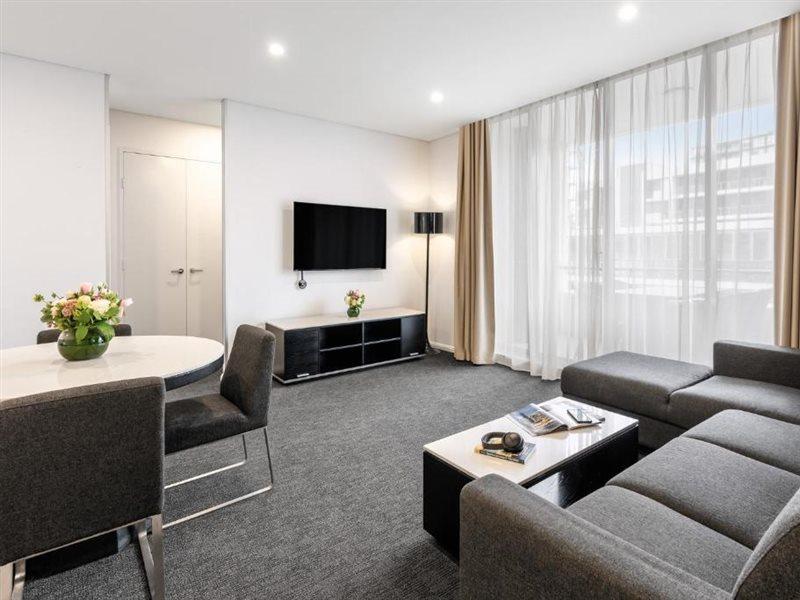 Meriton Suites Zetland Сидни Екстериор снимка Living room