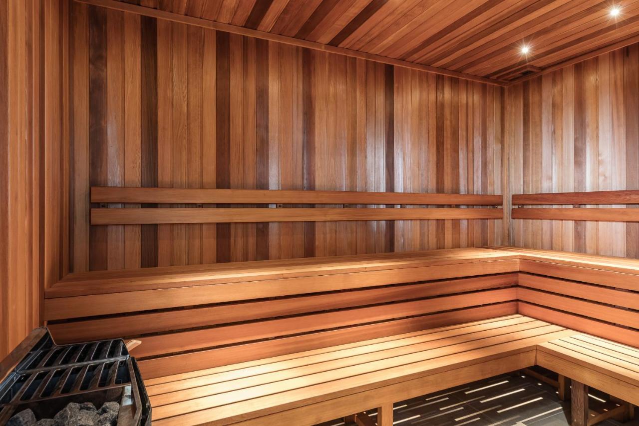 Meriton Suites Zetland Сидни Екстериор снимка A modern Finnish sauna