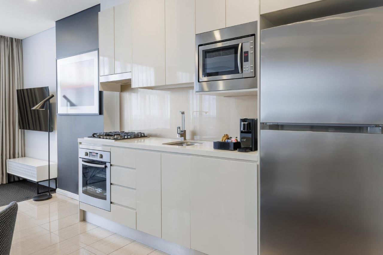 Meriton Suites Zetland Сидни Екстериор снимка A typical kitchen