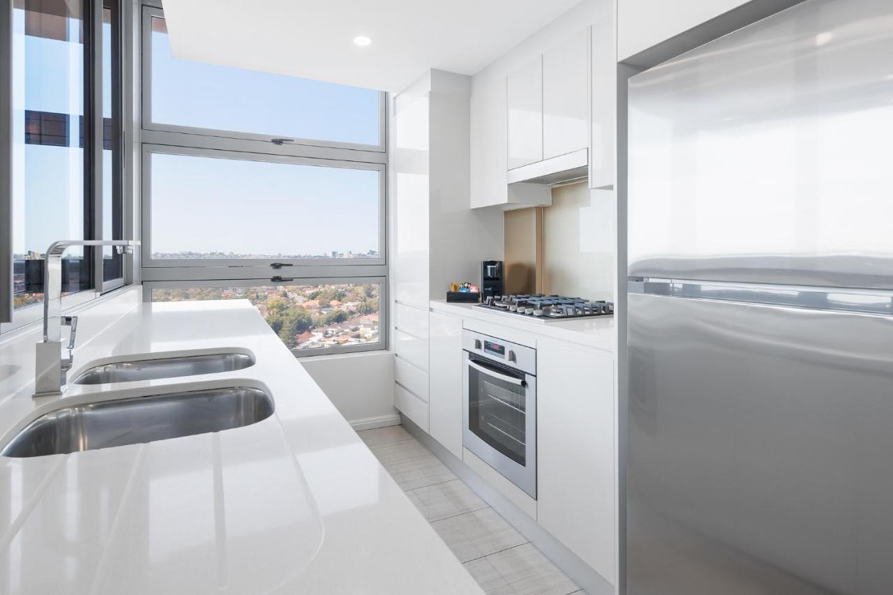 Meriton Suites Zetland Сидни Екстериор снимка A typical kitchen