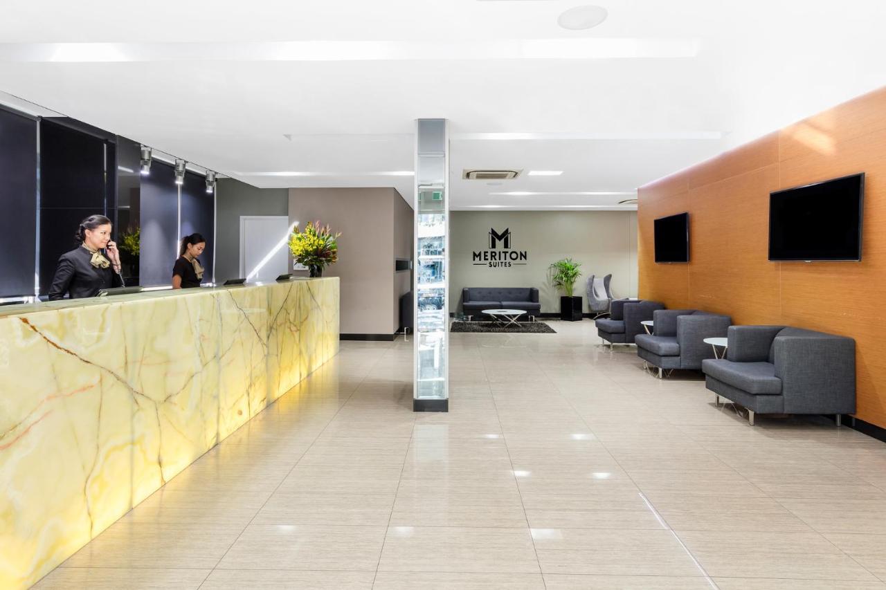 Meriton Suites Zetland Сидни Екстериор снимка Hilton Garden Inn, Lima Airport