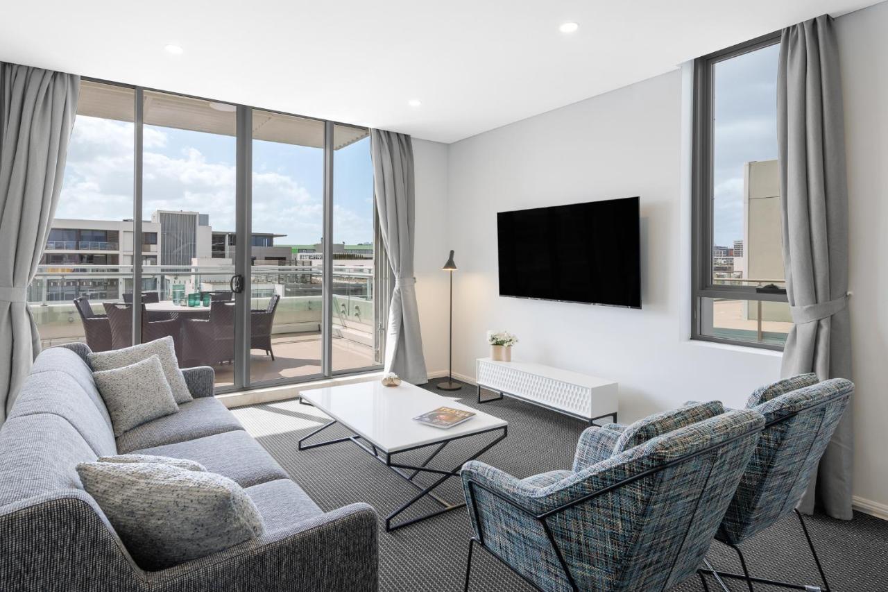 Meriton Suites Zetland Сидни Екстериор снимка